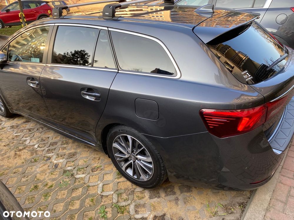 Toyota Avensis 1.8 Prestige - 6