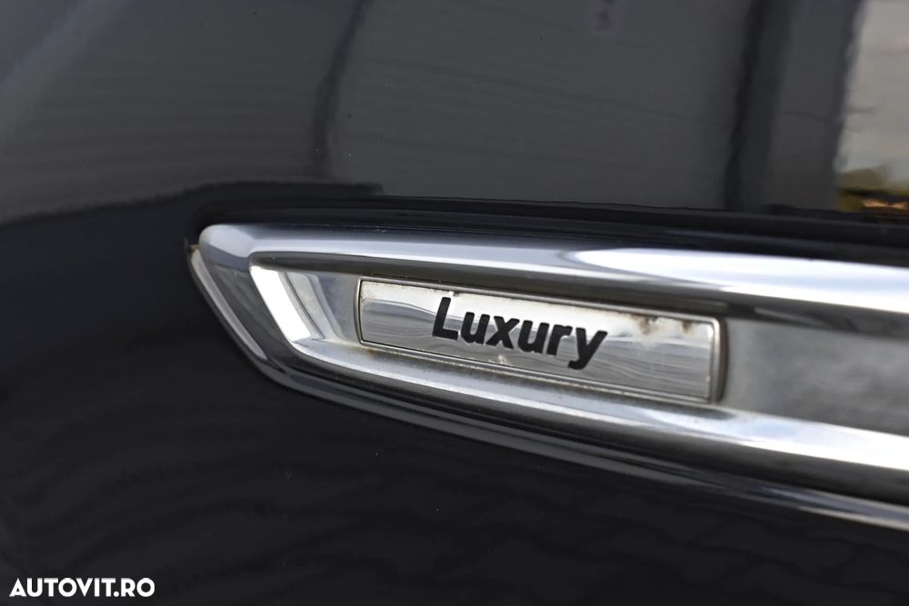 BMW Seria 5 520d Aut. Luxury Line - 25