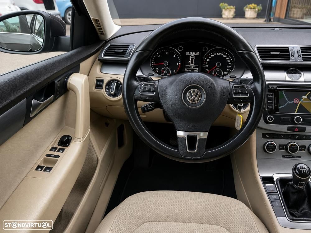 VW Passat Variant 2.0 TDI Confortline - 20