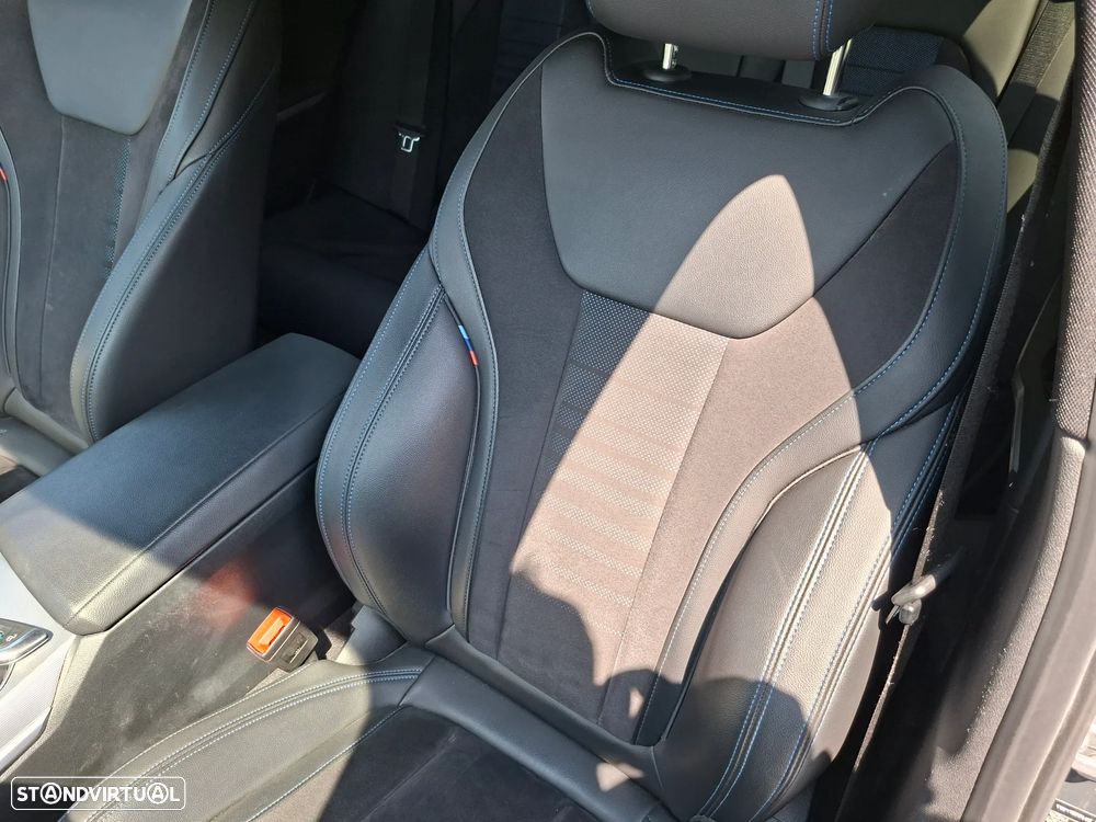 BMW 320 e xDrive Aut. M Sport - 31
