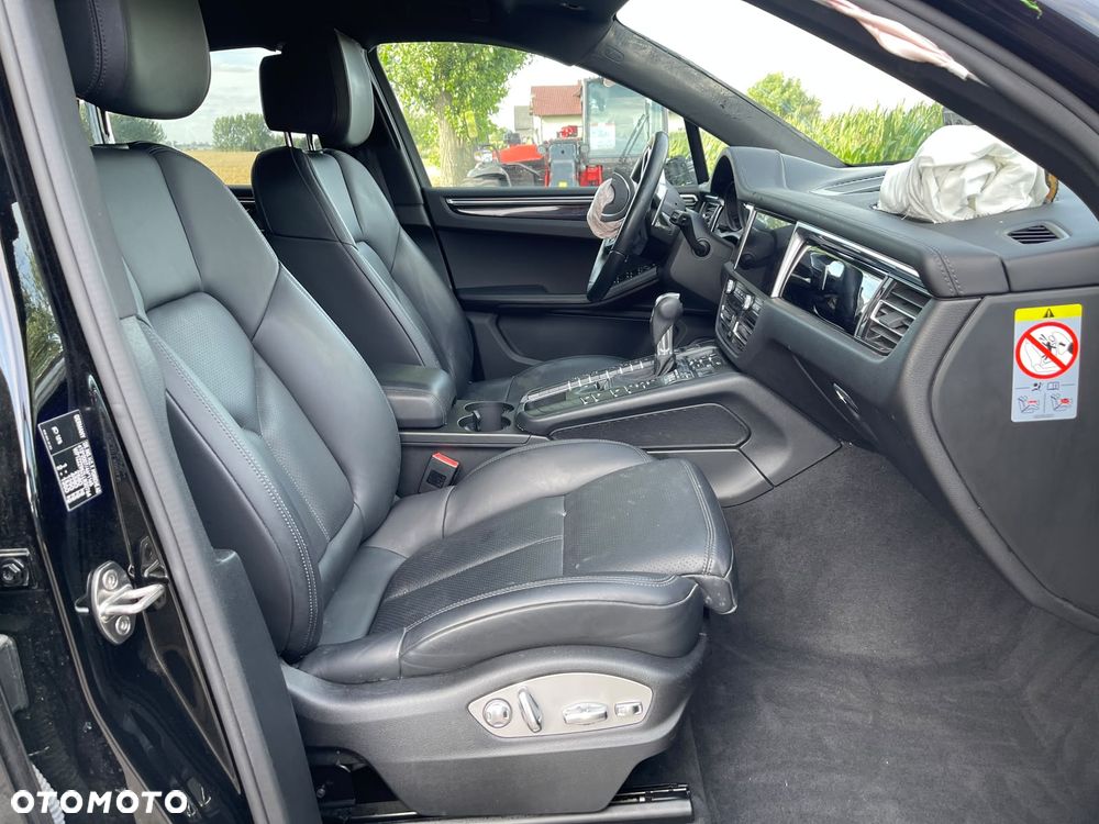 Porsche Macan S - 24