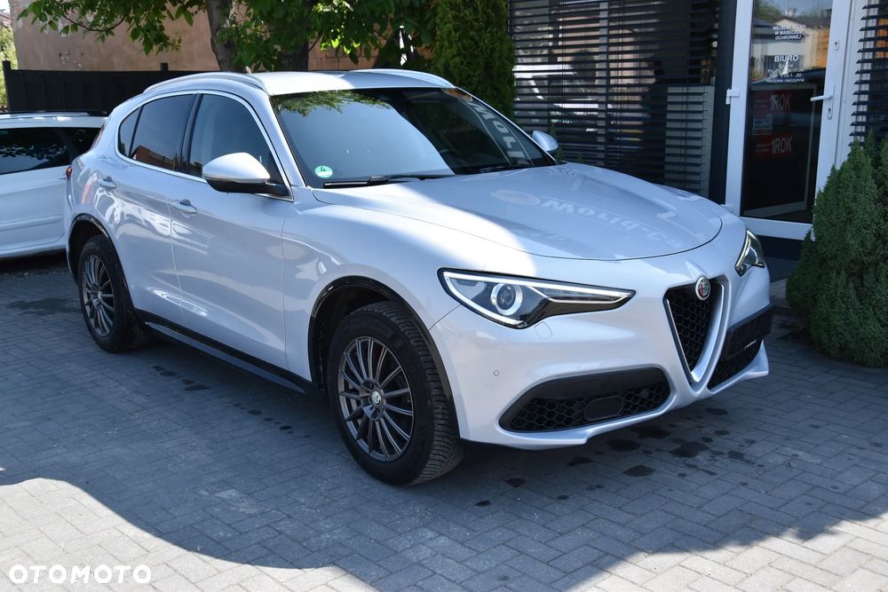 Alfa Romeo Stelvio 2.0 Turbo 16V AT8-Q4 Competizione - 3