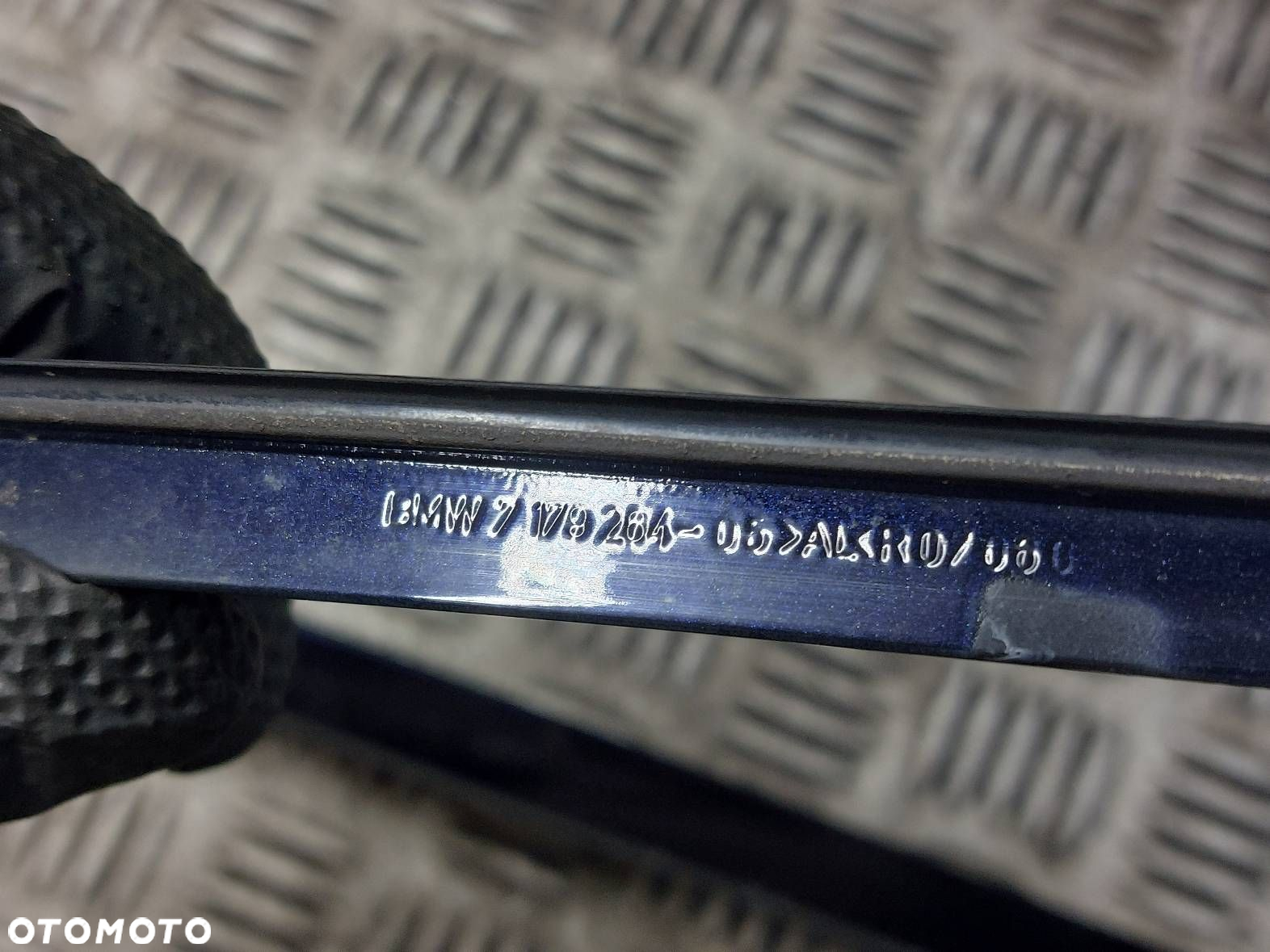 LISTWA ZGARNIAJĄCA SZYBY CZOŁOWEJ LEWA + PRAWA BMW E90 416/9 7179263 - 6