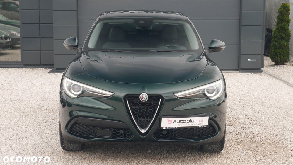 Alfa Romeo Stelvio - 4