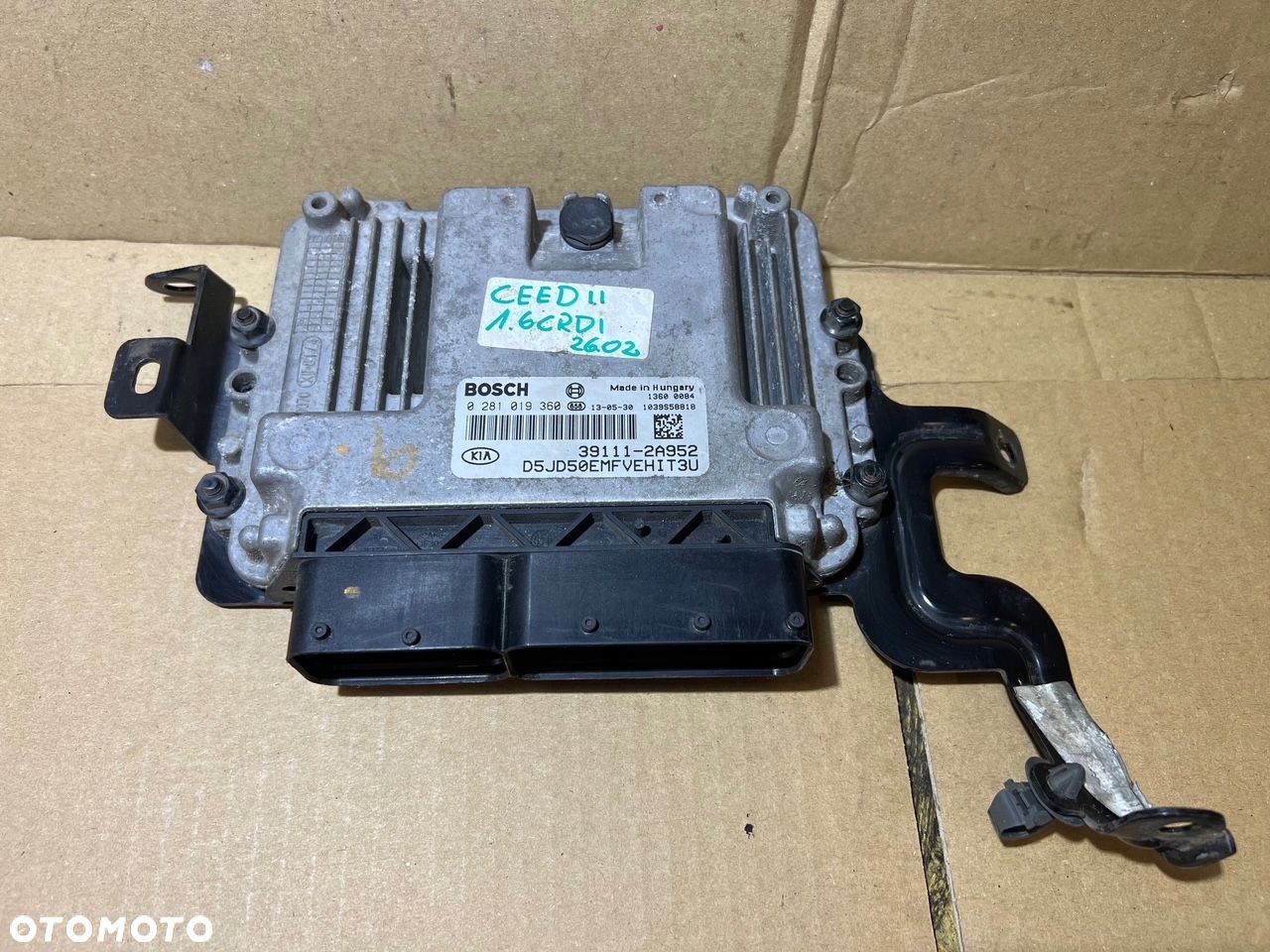 KIA CEED II 1.6 CRDI KOMPUTER STEROWNIK SILNIKA 39111-2A952 - 1