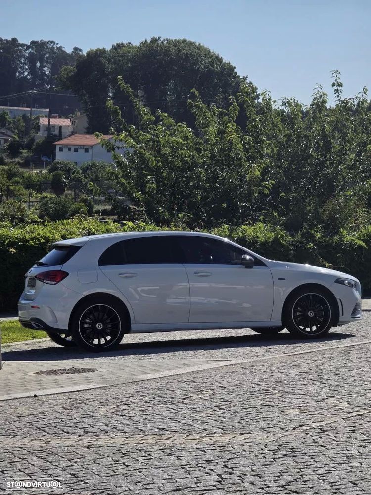 Mercedes-Benz A 250 e 8G-DCT AMG Line - 11