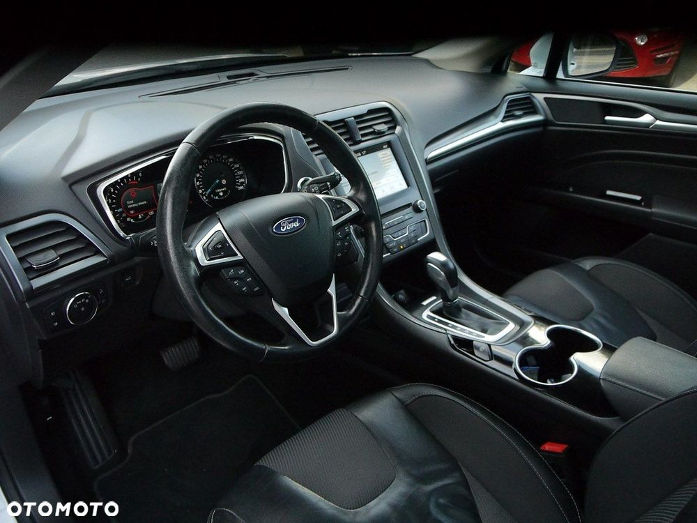 Ford Mondeo 2.0 TDCi Titanium X - 32