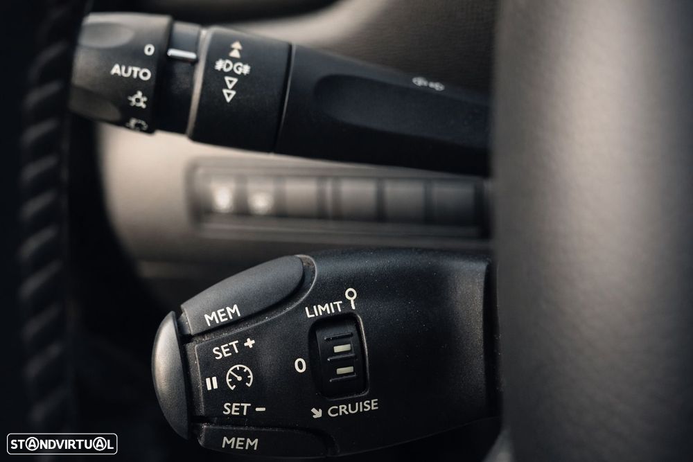 Peugeot 308 SW 1.6 e-HDi Allure J17 - 10