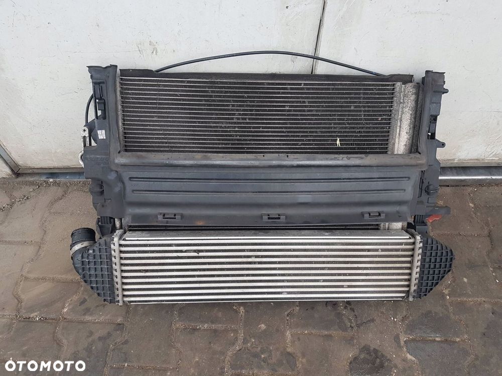 VOLVO V40 II 12-19r 1.6 D D2 CHŁODNICE WENTYLATOR KOMPLET