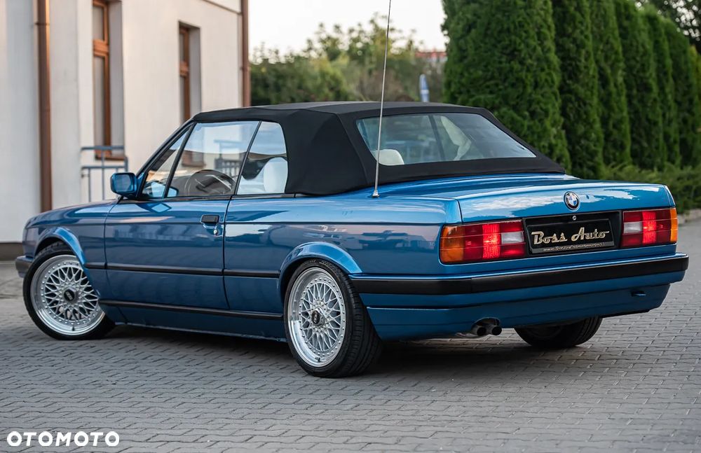 BMW Seria 3 325i - 14