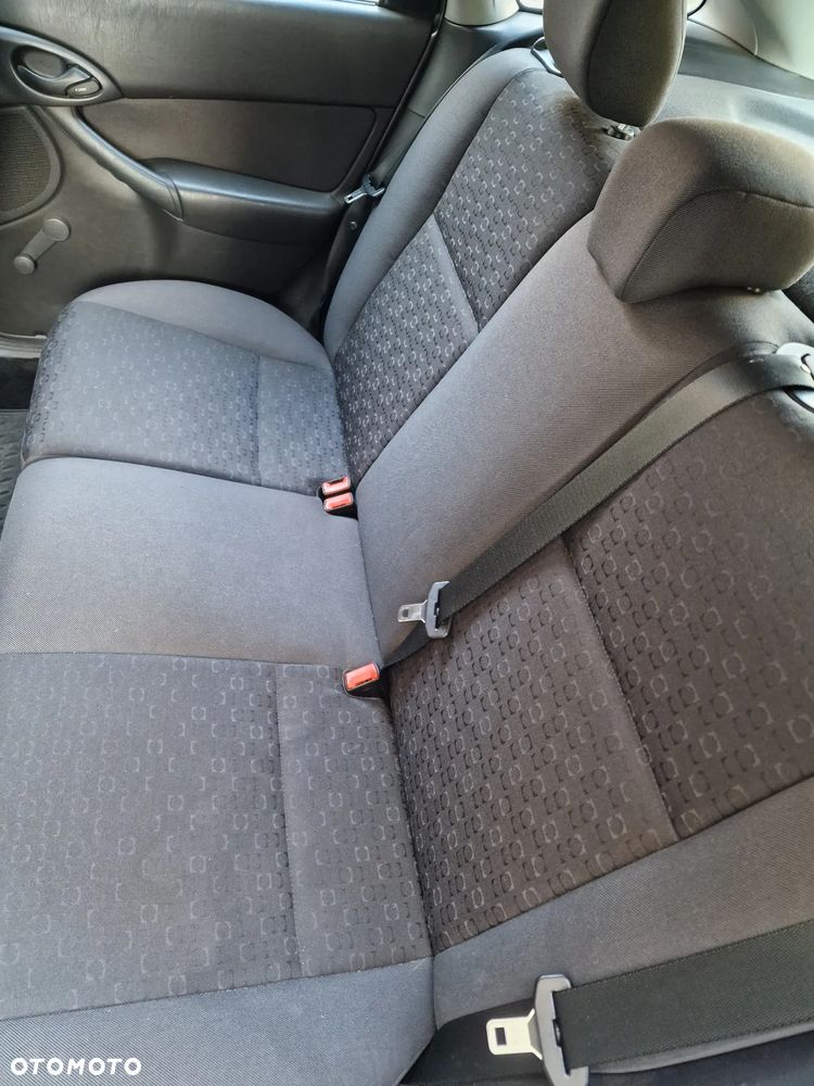 Ford Focus - 8