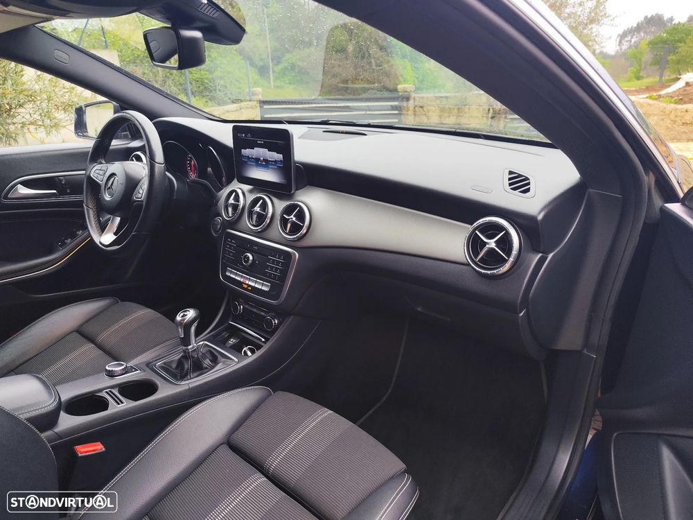 Mercedes-Benz CLA 180 d Shooting Brake - 7
