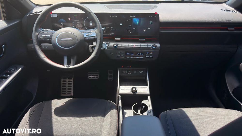 Hyundai KONA - 5