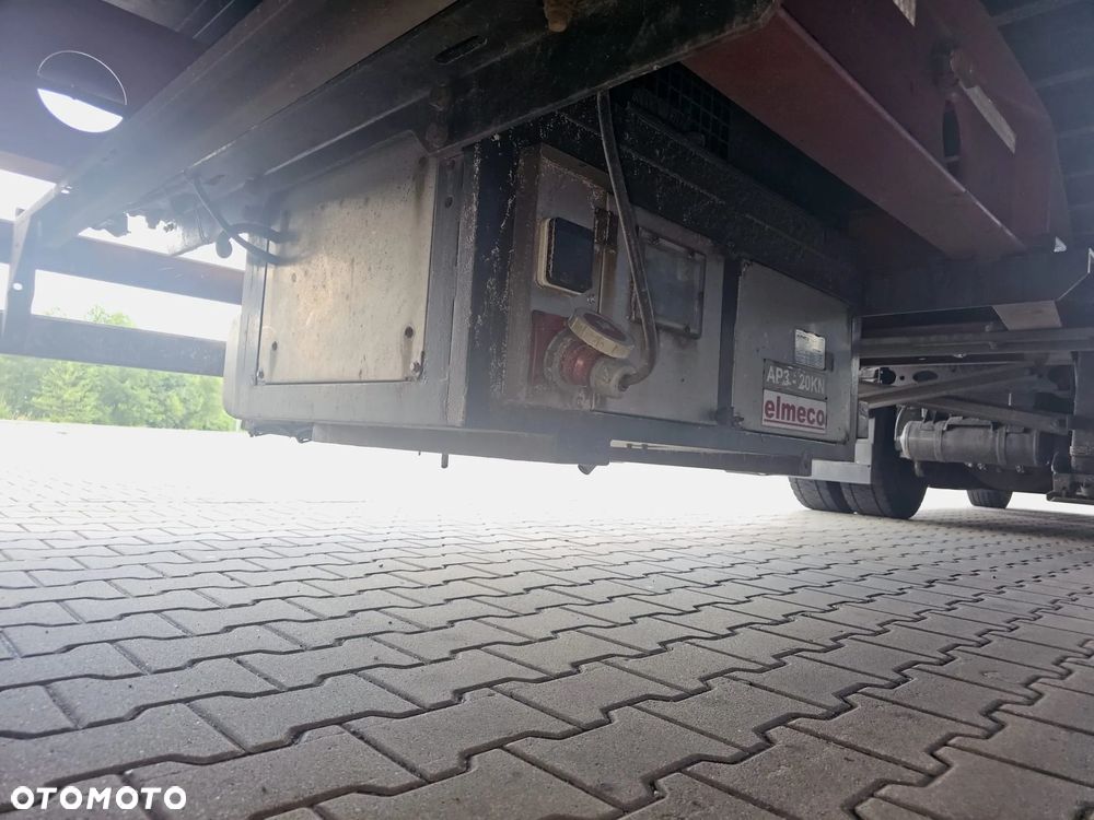 Fliegl SDS 01 Naczepa z agregatem pod kontenery 40- stopowe - 13