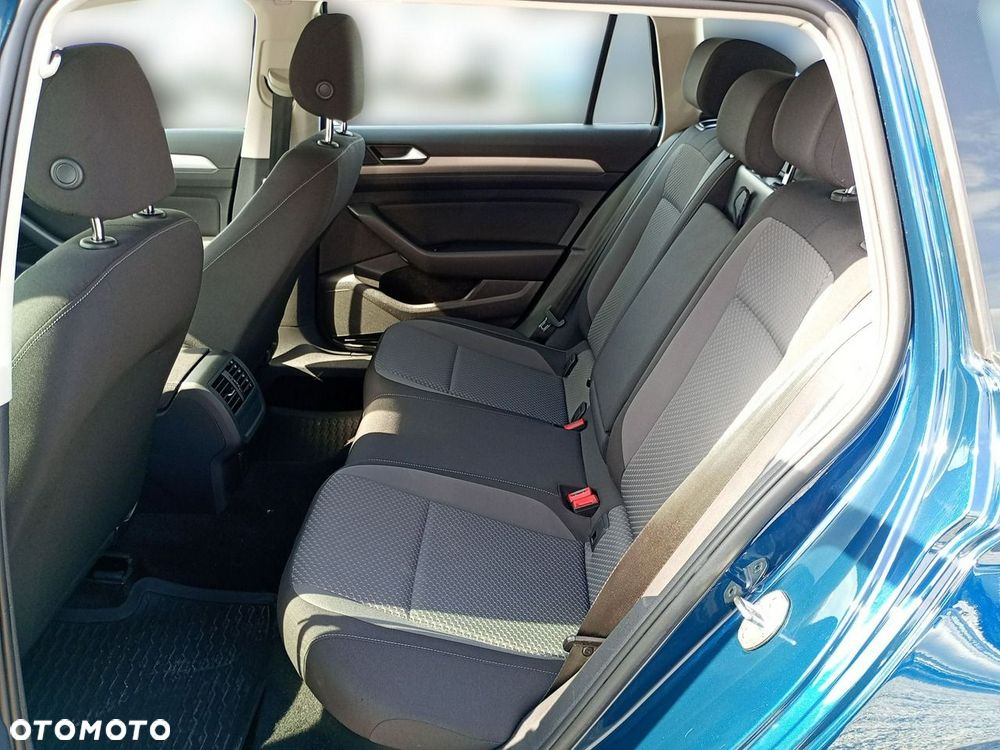 Volkswagen Passat Variant 2.0 TDI EVO Essence - 24