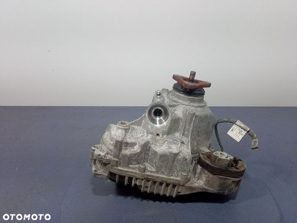 BMW 7 G11 G12 REDUKTOR ROZDZIELACZA NAPĘDU 8673712 - 4