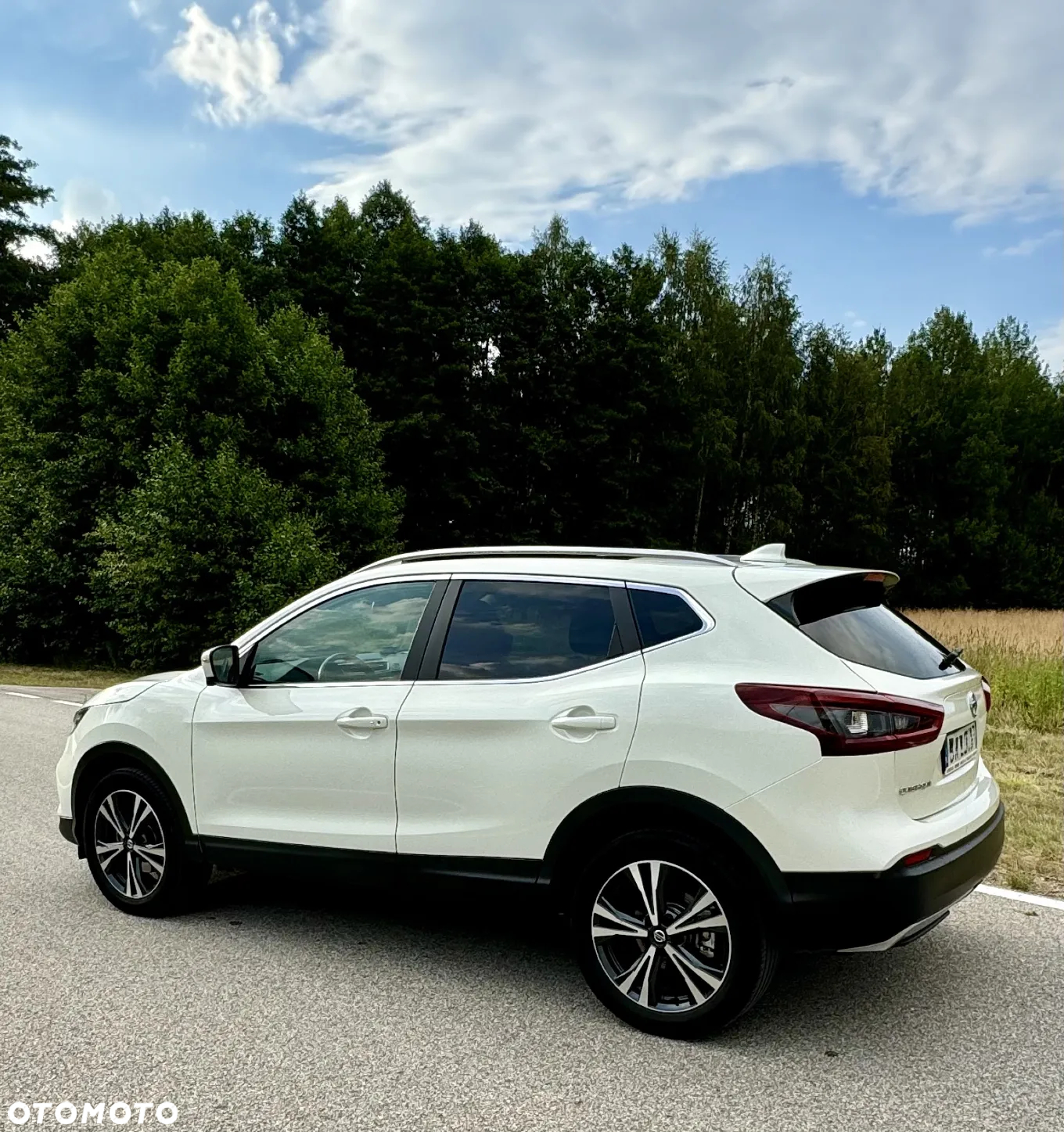 Nissan Qashqai 1.3 DIG-T N-Connecta DCT - 4