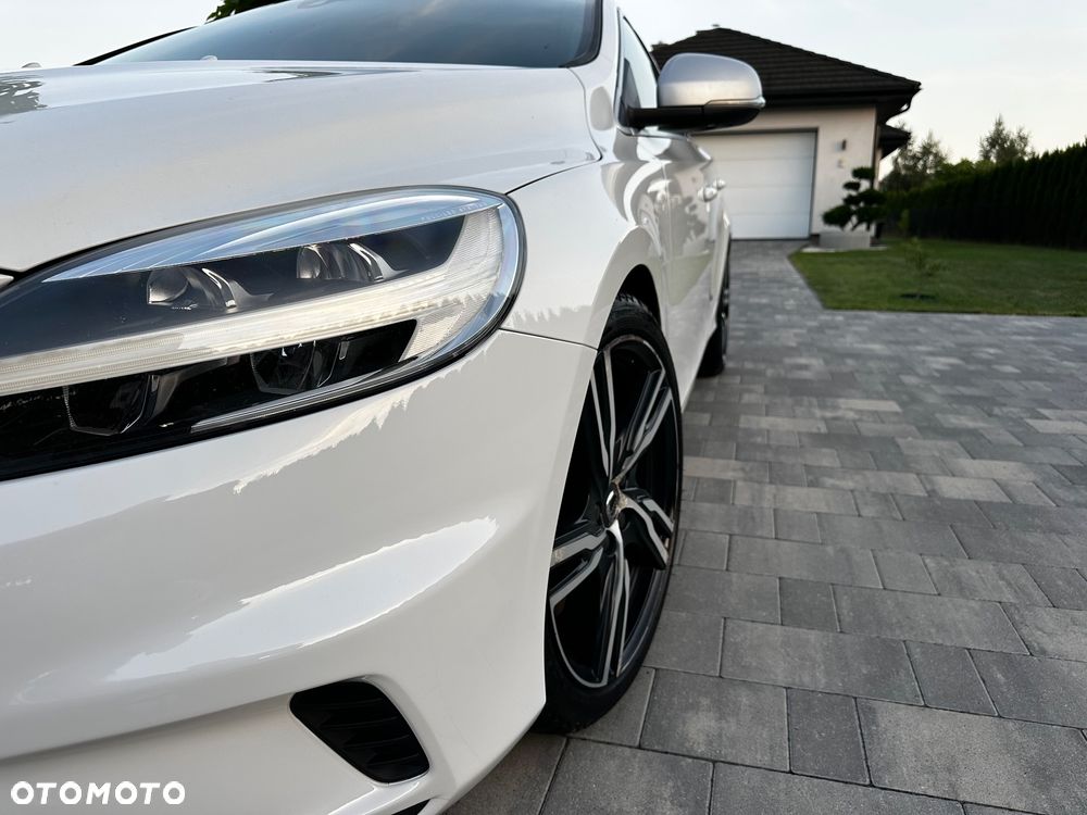 Volvo V40 D3 Geartronic RDesign - 6