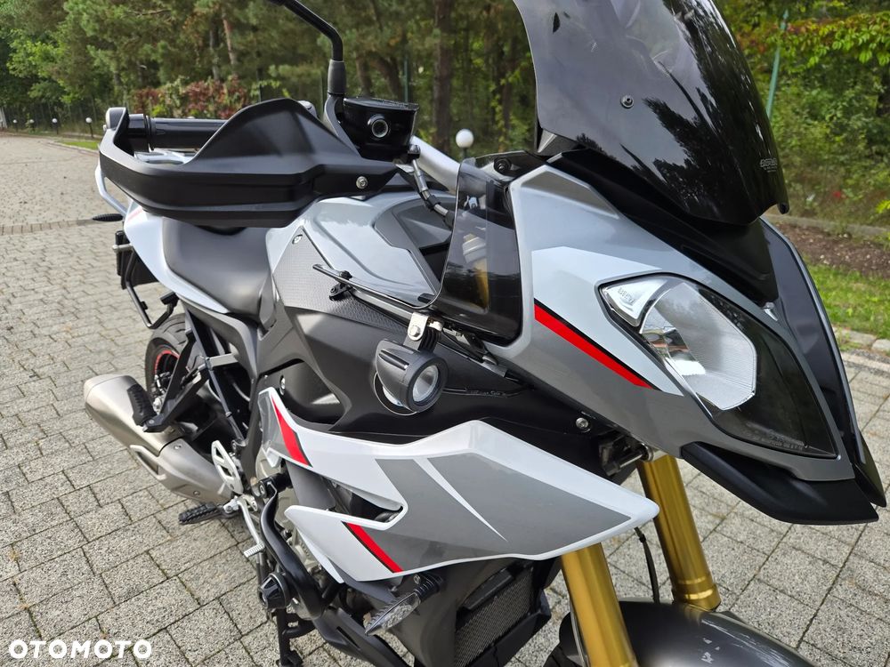 BMW XR - 30