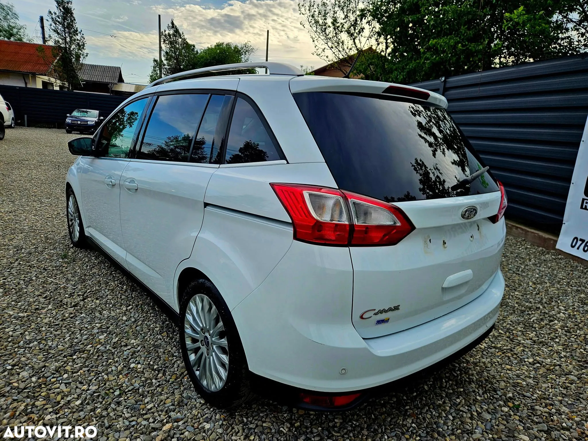Ford Grand C-Max 1.6 TDCi Titanium - 4