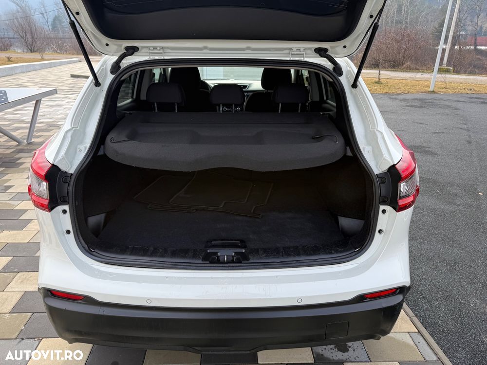 Nissan Qashqai 1.6 DCI TEKNA - 12