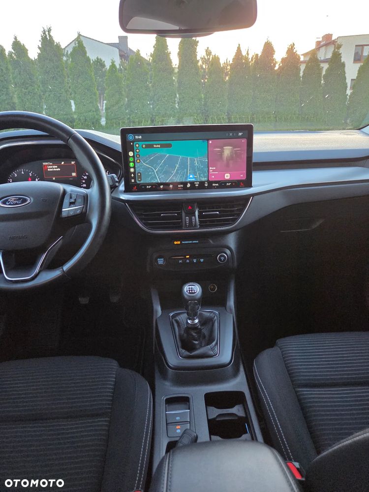 Ford Focus 1.0 EcoBoost Titanium - 28