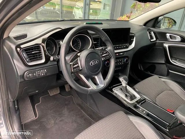 Kia XCeed 1.6 GDi PHEV Drive - 13