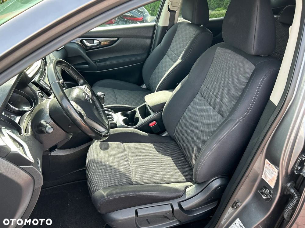 Nissan Qashqai - 11