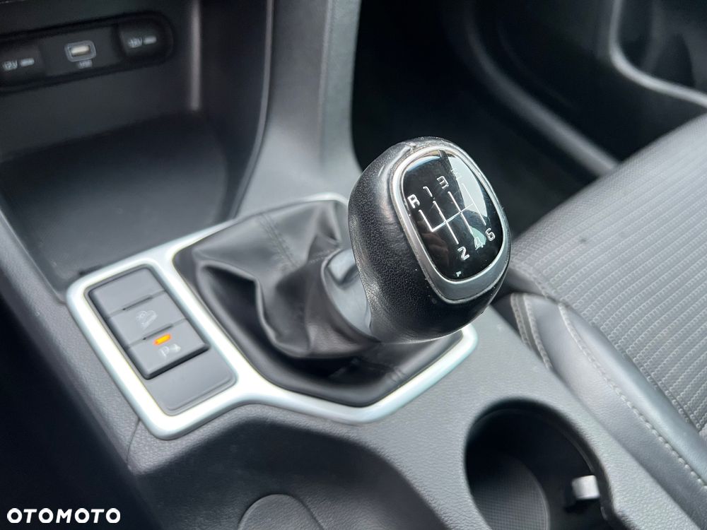 Kia Sportage 1.6 GDI 2WD Attract - 24