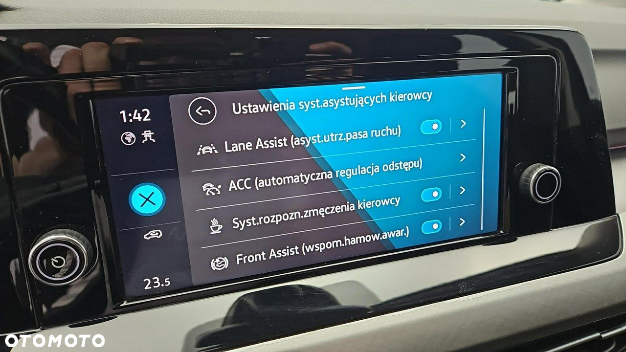 Volkswagen Golf VIII 2.0 TDI Life - 22