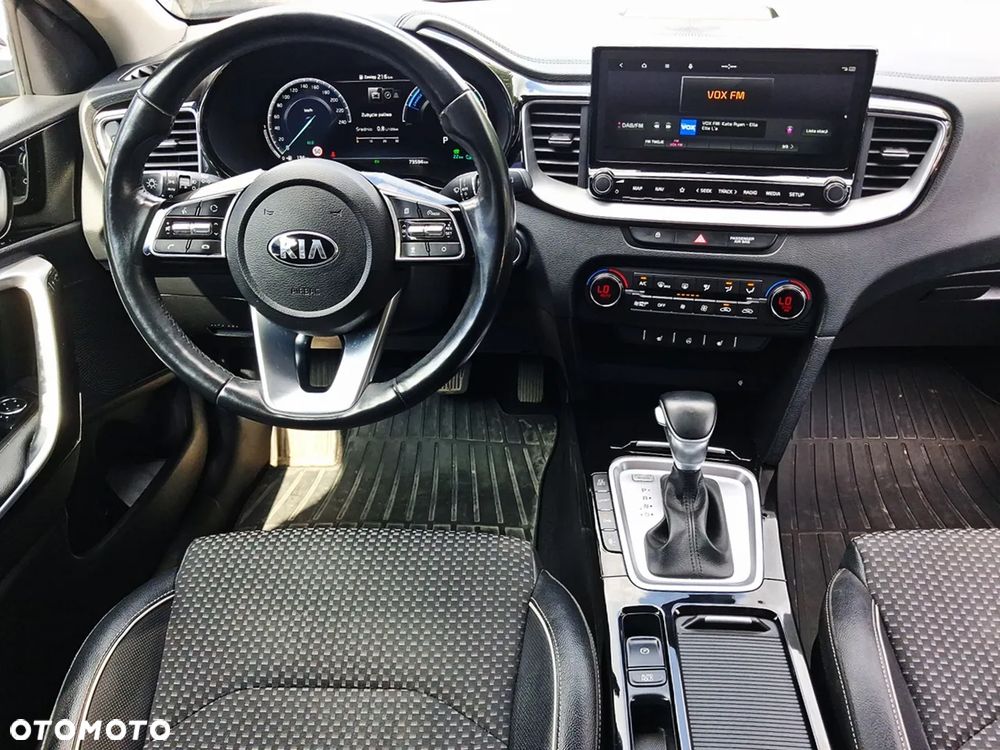 Kia Ceed 1.6 GDI PHEV L Business Line DCT - 12