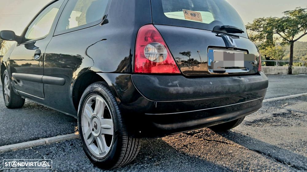 Renault Clio 1.2 16V Confort - 3
