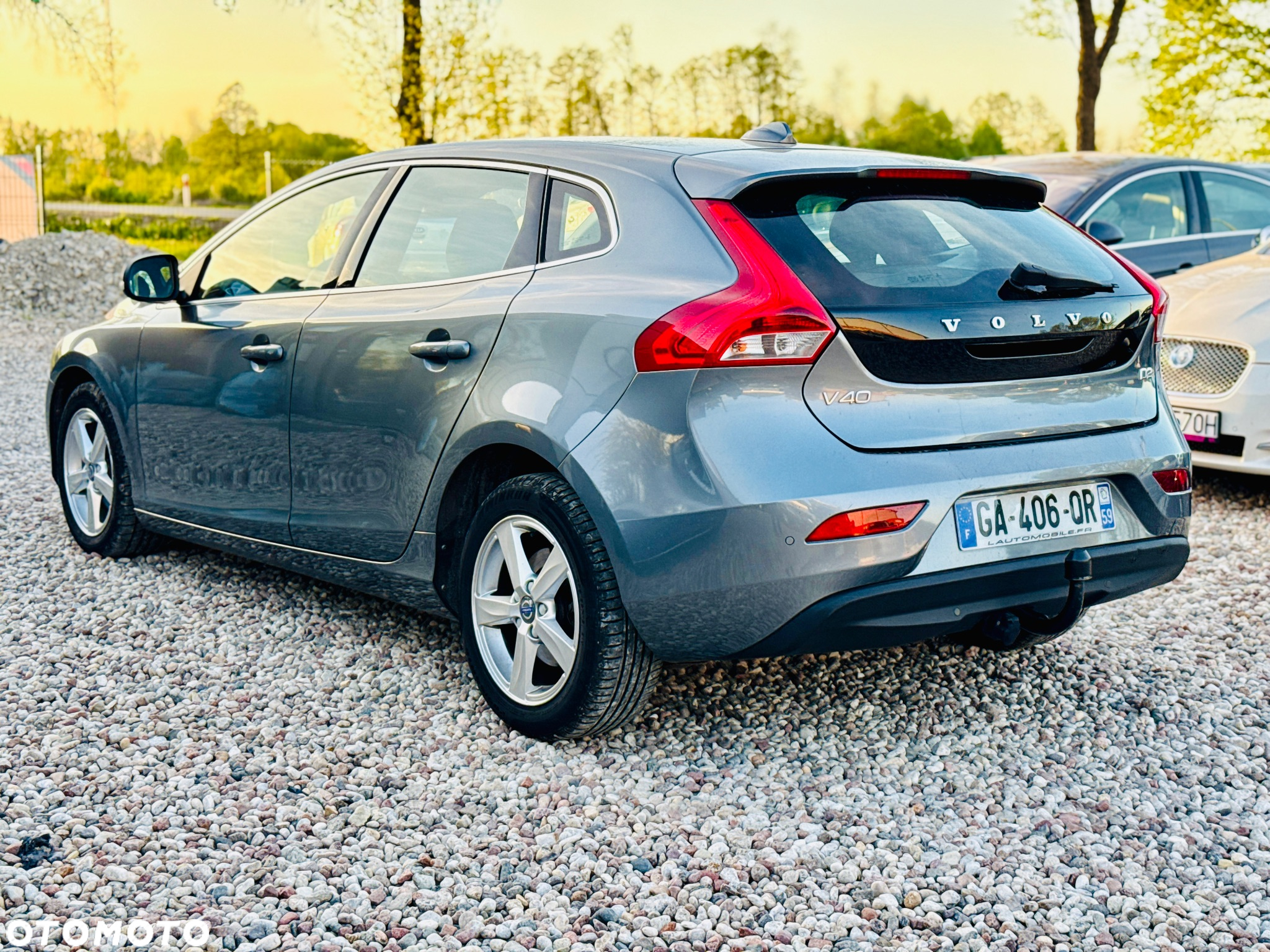 Volvo V40 D2 Drive-E Momentum - 16