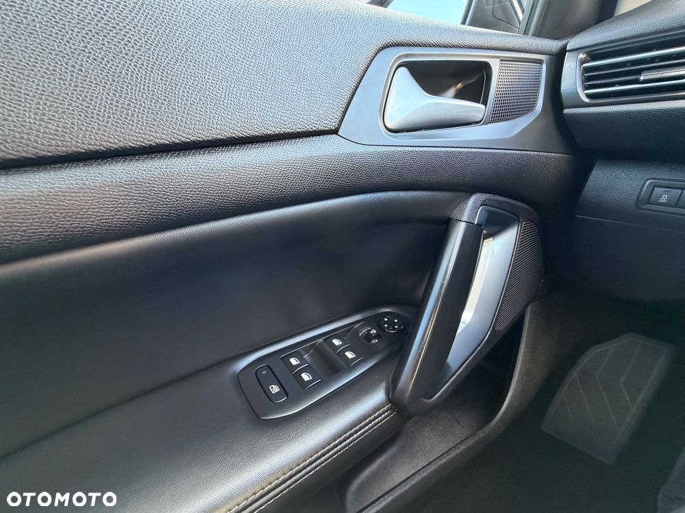 Peugeot 308 BlueHDi FAP 150 EAT6 Stop&Start GT-Line Edition - 31