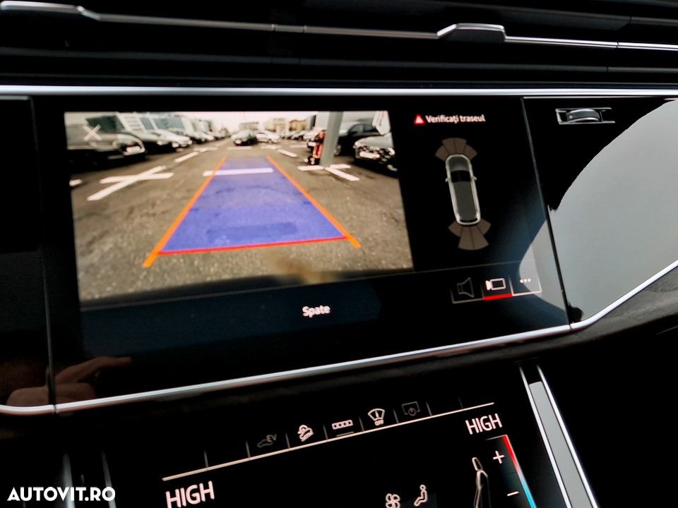 Audi Q7 55 TFSI e quattro tiptronic - 24