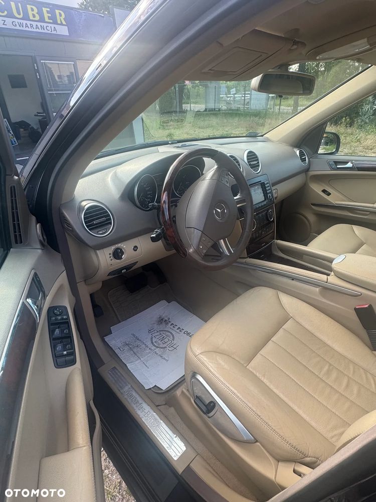 Mercedes-Benz ML 350 4-Matic - 4