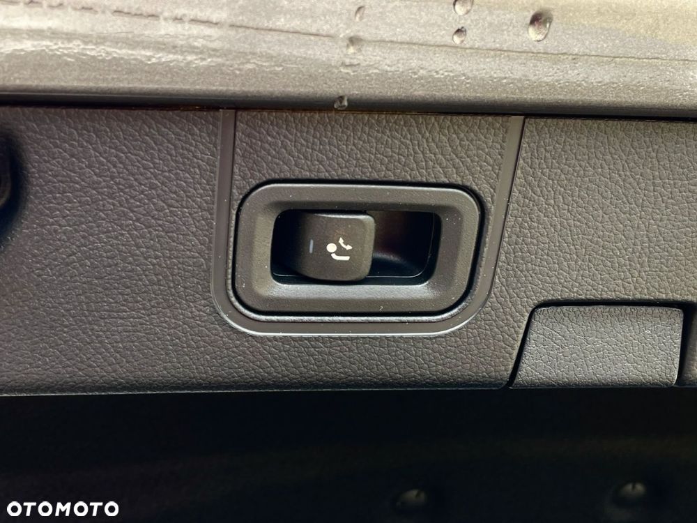 Mercedes-Benz CLA - 35