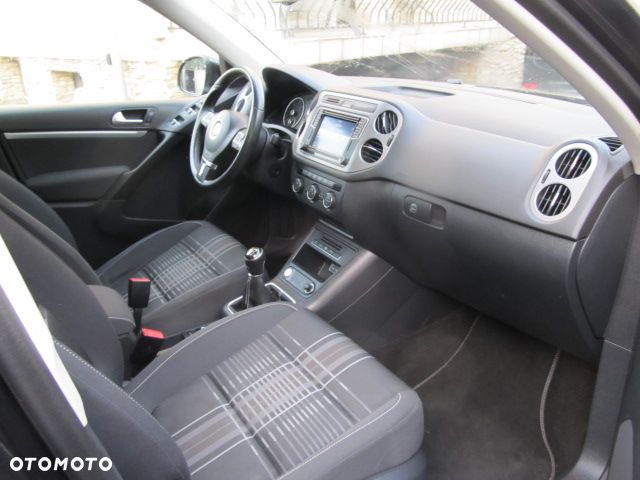 Volkswagen Tiguan 2.0 TDI SCR BlueMotion Technology Lounge Sport & Style - 13