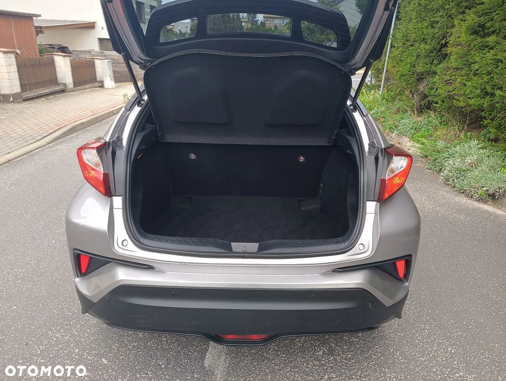 Toyota C-HR Business-Edition - 18