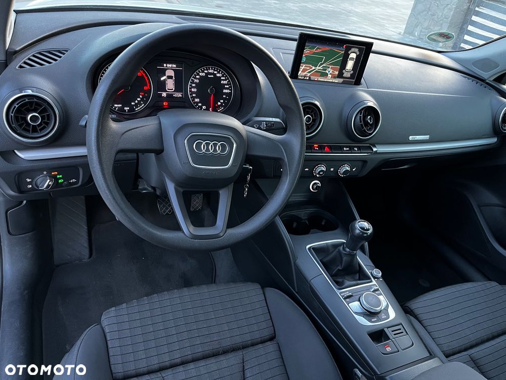 Audi A3 Sportback - 8