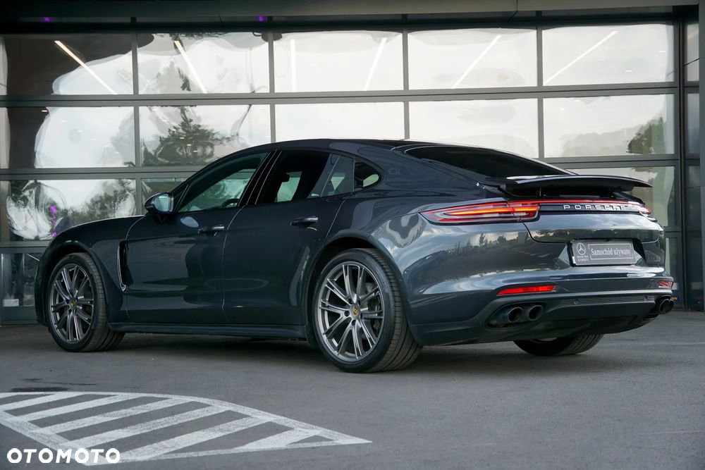 Porsche Panamera 4 - 6