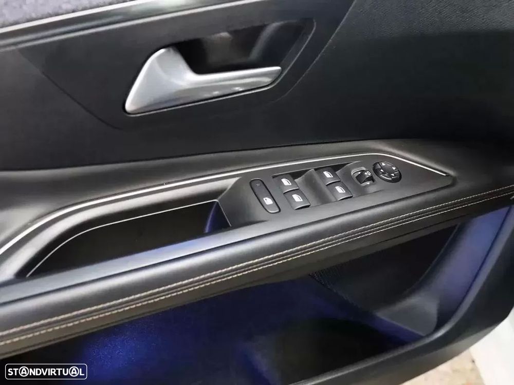 Peugeot 3008 1.6 BlueHDi GT Line EAT6 - 14