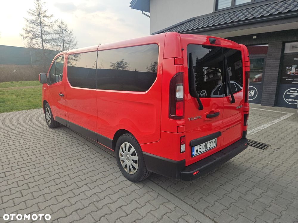 Renault Trafic Grand 2.0 dCi - 3