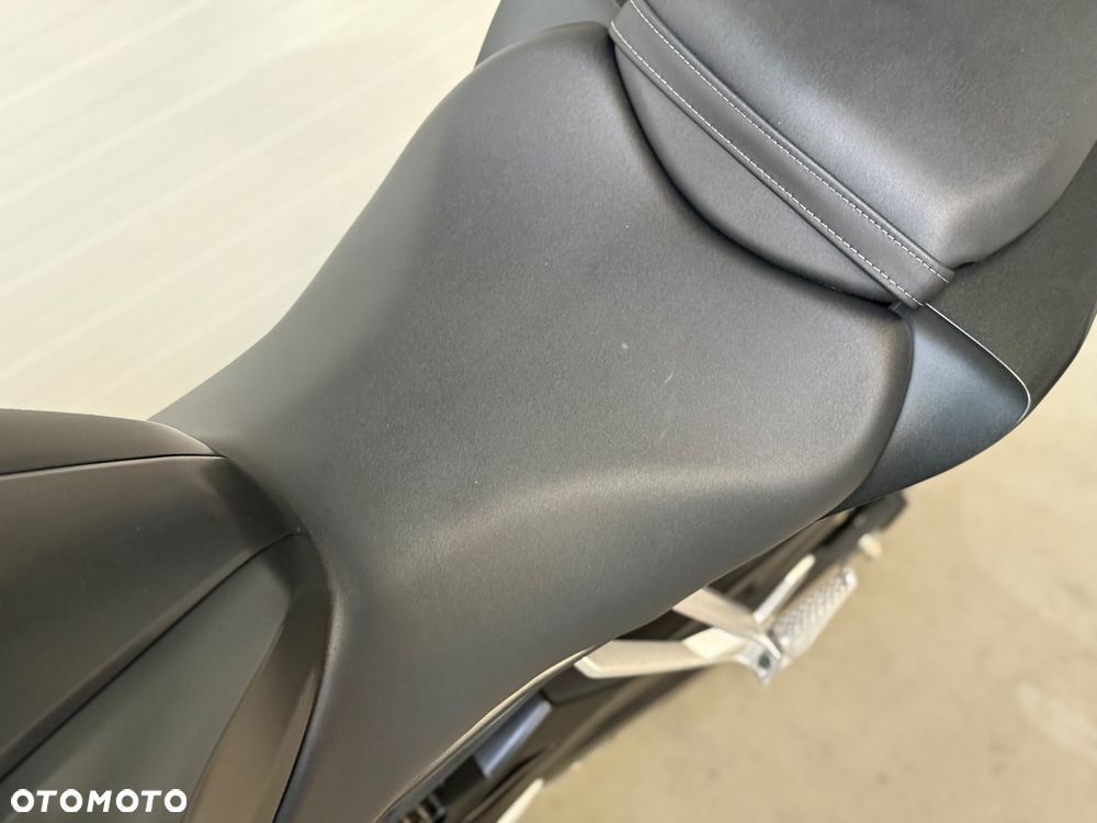 Honda CB - 29