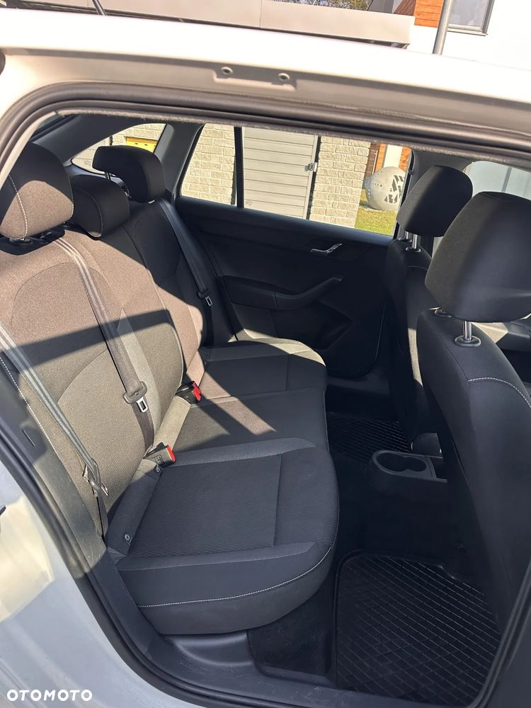 Skoda RAPID 1.6 TDI DPF Active Max - 9