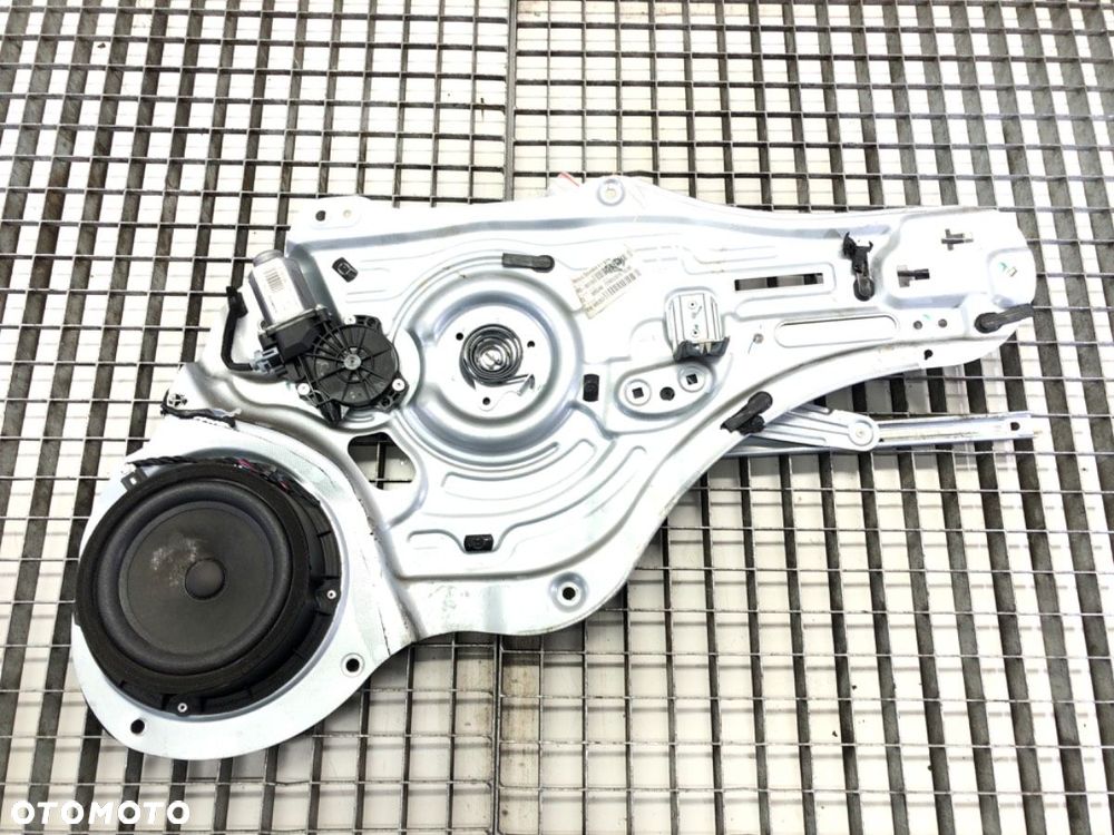 PODNOŚNIK SZYBY PRAWY PRZÓD - 60.00 PLN - KIA SPORTAGE III (SL) 2009 - 2022 2.0 CVVT 120 kW [163 - 1