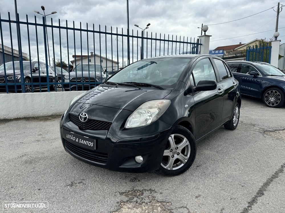 Toyota Yaris 1.4 D-4D Motion - 24