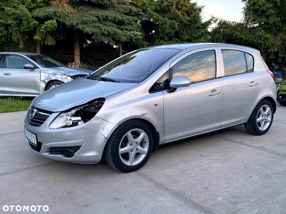 Opel Corsa 1.4 16V Color Edition - 8