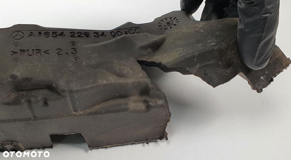 OSŁONA WYGŁUSZENIE SILNIKA MERCEDES W213 2.0 CDI A6542263400 - 2