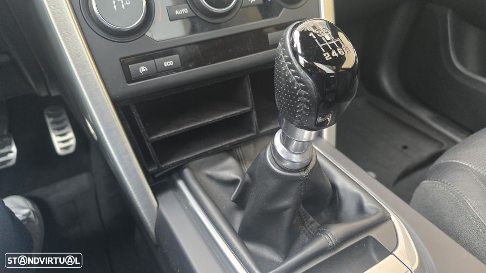 Land Rover Discovery Sport 2.0 eD4 HSE Luxury - 36